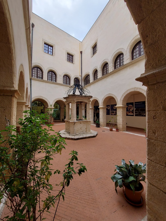 Sardinien - Cagliari - Santuario de Nostra Signora di Bonaria - 2024
